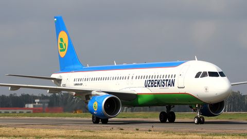 Тошкентдан Санкт-Петербургга учган самолёт Қозонга фавқулодда қўнди