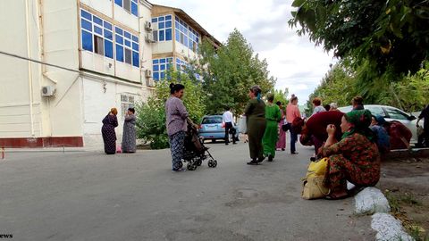 Туркманистонликлар мазаси ёмон, кўнгилни айнитувчи Эрон тухумларини сотиб олишга мажбур бўлмоқда