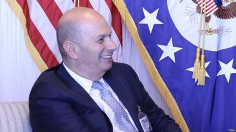 AQShning Yevroittifoqdagi elchisi Kongressda Trampga qarshi ko‘rsatma beradi