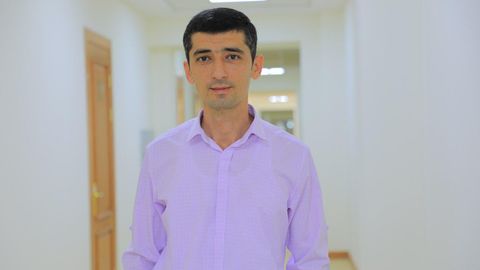 «Осмондаги болалар»даги Ҳамдам нега кинодан кетиб, тунукачилик қилгани ҳақида гапирди (видео)