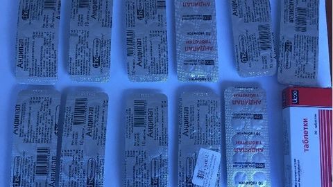 Хориждан Ўзбекистонга юборилган почта жўнатмалари ичидан марихуана уруғи ва психотроп моддалар топилди