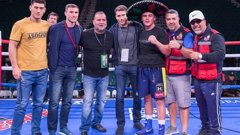 Oskar de la Hoya: Bektemir Meliqo‘ziyev — vahshiy yirtqich