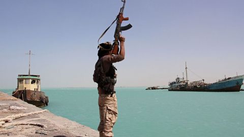 Yaman xusiylari garovga olingan kemalarni ozod qildi