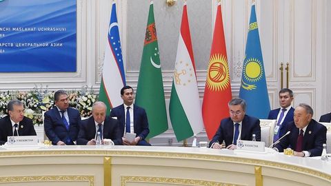 Нурсултон Назарбоев Марказий Осиё кунини таъсис этишни таклиф қилди