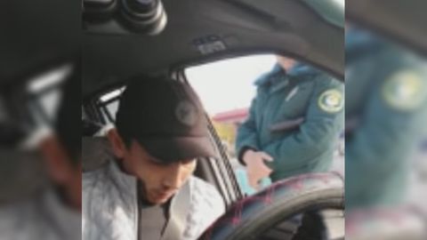 Parkentda haydovchiga aybini topmaguncha qo‘yib yubormasligini aytib, qo‘pol muomala qilgan YPX inspektoriga chora ko‘riladi