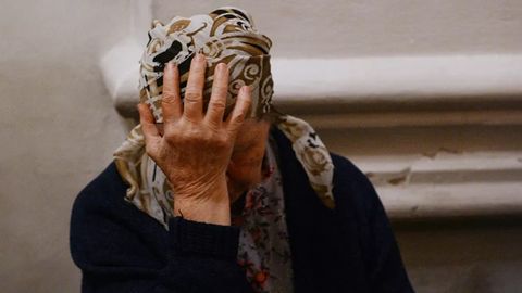 Тошкентда талончи хонадонга кириб, 79 ёшли аёлнинг узугини бармоғидан суғуриб қочди