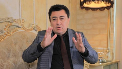 Xonanda Erkin Xudoyqulov san’atdan ko‘ngli qolib Dubayga ketgani, ijodiy tanaffusiga sabab bo‘lgan ishlar haqida gapirdi (video)