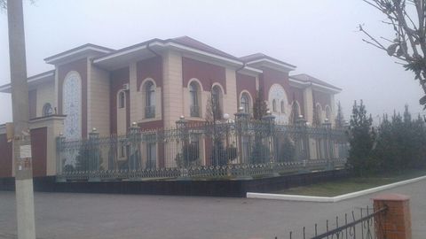 Namanganda Alisher Usmonovning ammasi Azizaxon Usmonova vafot etdi
