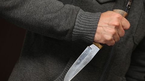 Samarqandda er arazlab ketib qolgan xotinini 31 marta pichoq urib o‘ldirdi