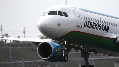 Санкт-Петербургдан Бухорога учаётган Uzbekistan Airways самолёти Навоийга фавқулодда қўнди