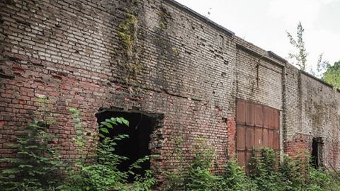 Andijondagi maktabning omboridan o‘quv qurol-yarog‘lari topildi