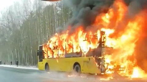 Peterburgda o‘zbekistonlik haydovchi 50 nafar yo‘lovchini avtobusdagi yong‘indan qutqarib qoldi
