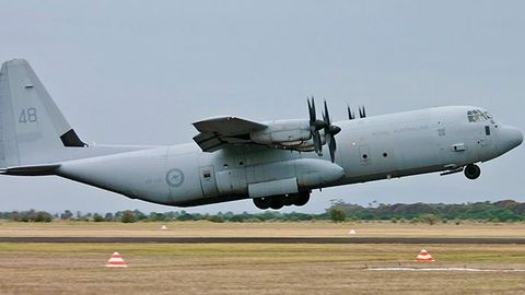 Антарктидага кетаётган самолёт йўқолиб қолди. Унинг ичида 38 нафар йўловчи бўлган