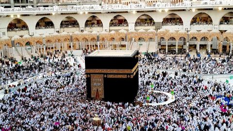 Umrani ado etish uchun ketib, Kuvaytda tobi qochgan 74 yoshli fuqaro O‘zbekistonga qaytib keldi