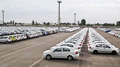 UzAuto Motors avtomobillarni berish vaqtinchalik to‘xtatilganini ma’lum qildi