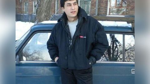Андижонда блогер туҳмат, ҳақорат ва безориликда айбланиб, 15 суткага қамалди