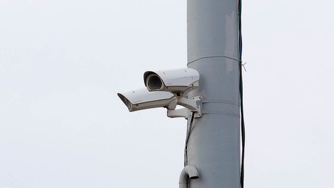 Бухородаги 23 та пиёдалар ўтиш йўлаги олдига видеокузатув камералари ўрнатилди