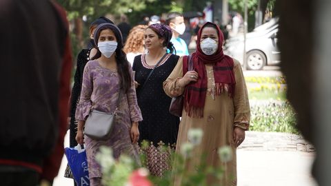 Tojikiston SSV mamlakatda koronavirusga chalingan bemor qolmaganini ma’lum qildi