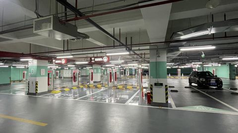 Хитойда Tesla’нинг дунёдаги энг катта қувватлантириш станцияси очилди