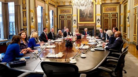 Нидерландия ҳукумати болалар нафақаси билан боғлиқ можаро фонида истеъфо берди