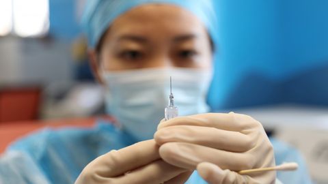 Xitoyda 8 oy ichida birinchi bor koronavirusga chalingan bemor vafot etdi