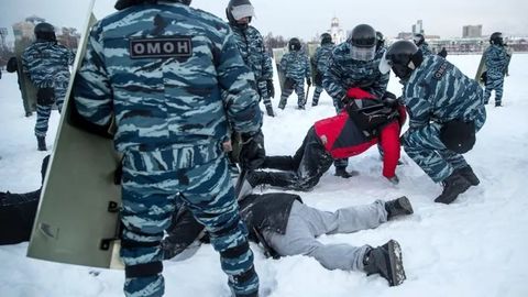 Butun Rossiya bo‘ylab Navalniy tarafdorlarining aksiyalari chog‘ida 3 mingdan ziyod odam qo‘lga olindi