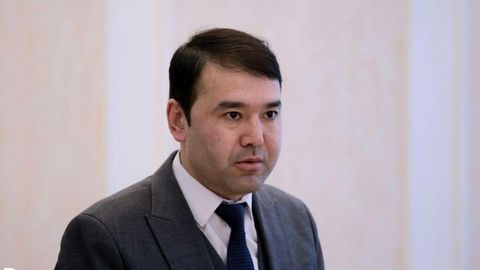 Расул Кушербаев «Ўзавтосаноат»га 100 гектар суғориладиган ернинг беғараз ва аукционсиз берилишини танқид қилди