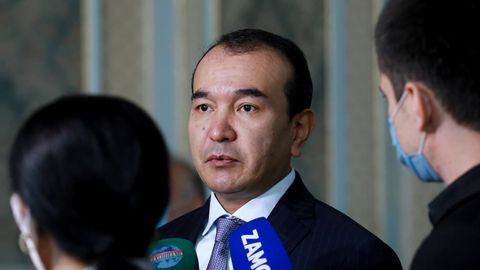 “To‘ylarimizda hatto vertolyot ham ishlatib ko‘rdik”. Ozodbek Nazarbekov ixcham to‘ylar tarafdori ekanini aytdi