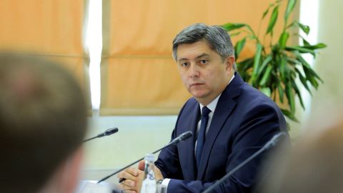 “Taksichilik faoliyatini soddalashtirish masalasiga 2021-yilda yechim topilsa kerak” — mehnat vaziri