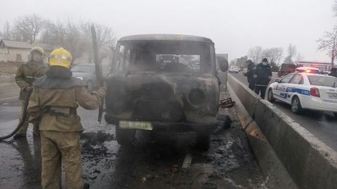 Самарқандда пиёз олиб кетаётган «Буханка» ёниб кетди