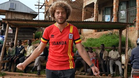 Rossiyalik bloger Ilya Varlamov Andijondagi “samosud”dan keyin O‘zbekistonga kelish fikridan qaytdi (video)