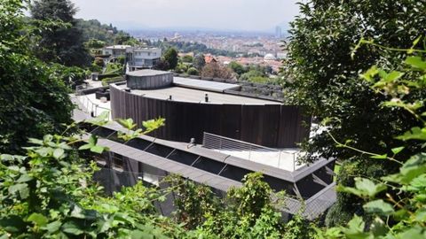 Криштиану Роналду расмий ўйинлардаги голлар сони бўйича мутлақ рекордни такрорлади