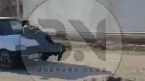 Buxoroda Tico haydovchisi YPX xodimiga bo‘ysunmay, uni sudrab ketdi (video)