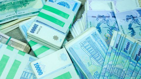 Бухорода қурилиш фирмаси мактабга арзон электр чироқларни ўрнатиш орқали 84 млн сўм бюджет маблағларини талон-торож қилди