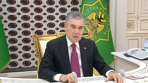 Berdimuhamedov Ashxobod yubileyi va Turkmaniston mustaqilligiga tayyorgarlik ko‘rish ishlaridan norozi bo‘ldi