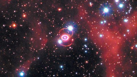 Коинот сирлари. SN1987A юлдузининг ўта янги чақнаши