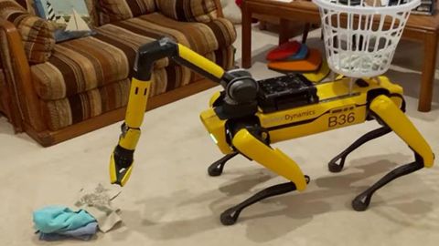 Boston Dynamics’ning robot-iti uy tozalashni o‘rganib oldi (video)