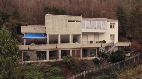 «Путиннинг қасри» ҳақидаги фильмга Навальнийнинг Германиядаги вилласи тўғрисидаги сюжет билан жавоб берилди