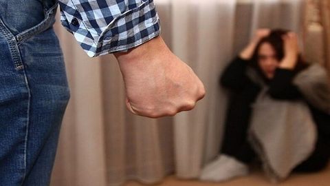 Andijonda er ishdan kech kelgan 21 yoshli ayolini urib, o‘ldirib qo‘ydi