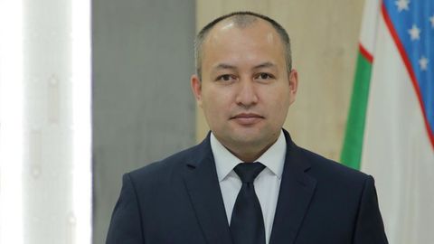 Экология қўмитаси матбуот котиби унга нисбатан босим ўтказилганини айтганди. Қўмита унинг даъволари ҳужжатли асосга эга эмаслигини маълум қилди