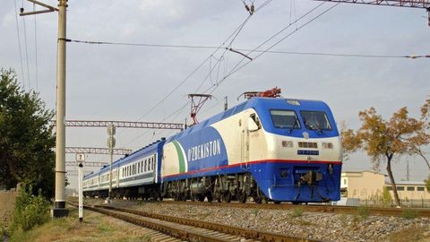 Самарқандда 44 ёшли киши поезд уриб кетиши оқибатида воқеа жойида ҳалок бўлди