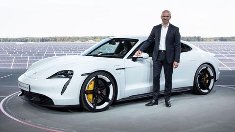 Apple o‘zining birinchi elektrokarini yaratish ustidagi ishlar uchun Porsche muhandisini yolladi