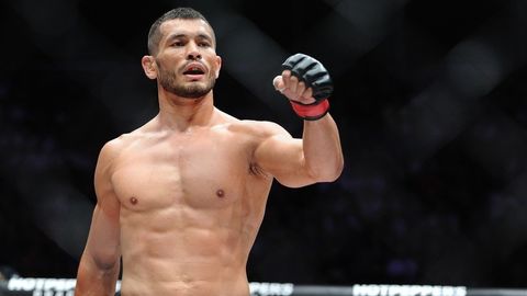 Mahmud Murodov kimni MMA tarixidagi eng yaxshi jangchi deb hisoblashini aytdi