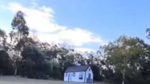 “Aylanadigan” uy aks etgan optik illyuziya TikTok foydalanuvchilarini hayratga soldi (video)