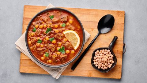 Нўхатли суюқ таом — ҳарира пиширамиз