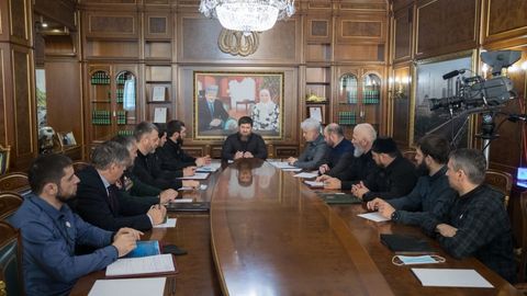 Chechenistonda ham niqob taqmay yurishga ruxsat berildi va respublika hududiga kirish ochib qo‘yildi