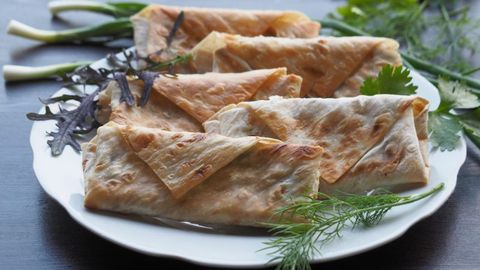 Lavash xamiridan karamli pirojka pishiramiz