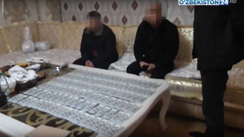 Андижон вилоят ИИБнинг катта терговчиси ва вақтинча сақлаш ҳибсхонаси бошлиғи 12 минг доллар пора билан ушланди