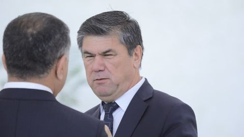 «Унга ҳеч ким ишдан кет, дегани йўқ, ўзи ариза ёзди» – Шавкат Мирзиёев Тошкент вилоятининг собиқ ҳокими Рустам Холматов ҳақида