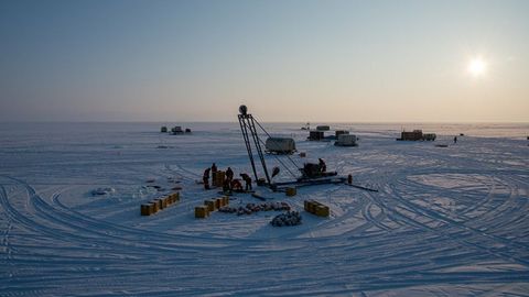 Rossiyaning Baykal ko‘lida Shimoliy yarimshardagi eng yirik neytrin teleskop ishga tushirildi